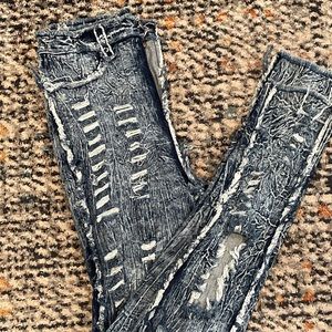 Distressed  Ripped Jeans by Aphrodite